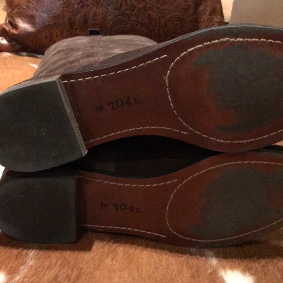 Boots - Picture 3 of 5